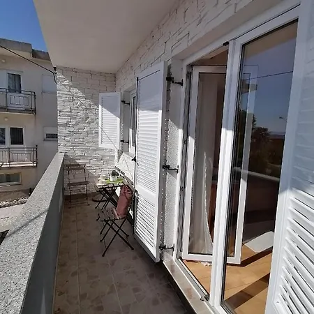 And With Parking Space - 12305 Гостевой дом 2*