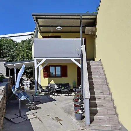 And With Parking Space - 12305 2* Crikvenica