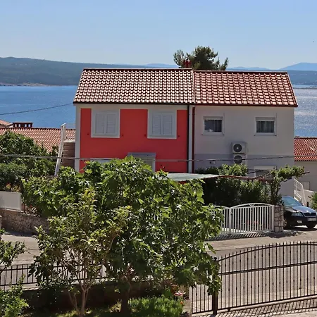 And With Parking Space - 12305 Penzion Crikvenica