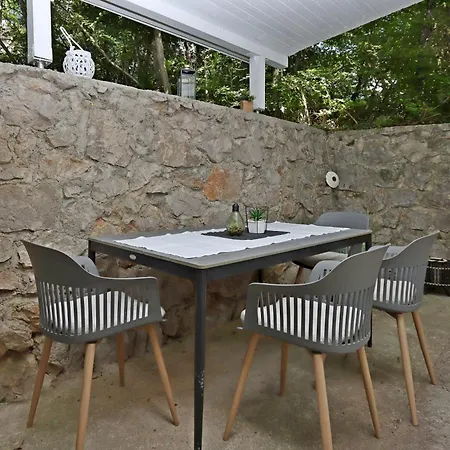 And With Parking Space - 12305 Penzion 2*